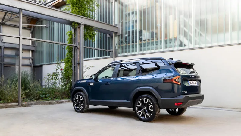 Dacia a anunțat prețurile pentru SUV-ul Bigster, primul model de segment „C”. Full sare de 31.000 € - Foto: Dacia