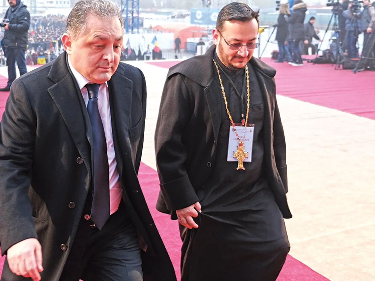 VANGHELION În apogeul puterii sale, în 2012, primarul sectorului 5, Marian Vanghelie, era în relații amicale (și) cu BOR Foto: INQUAM PHOTOS/ Raul Ștef