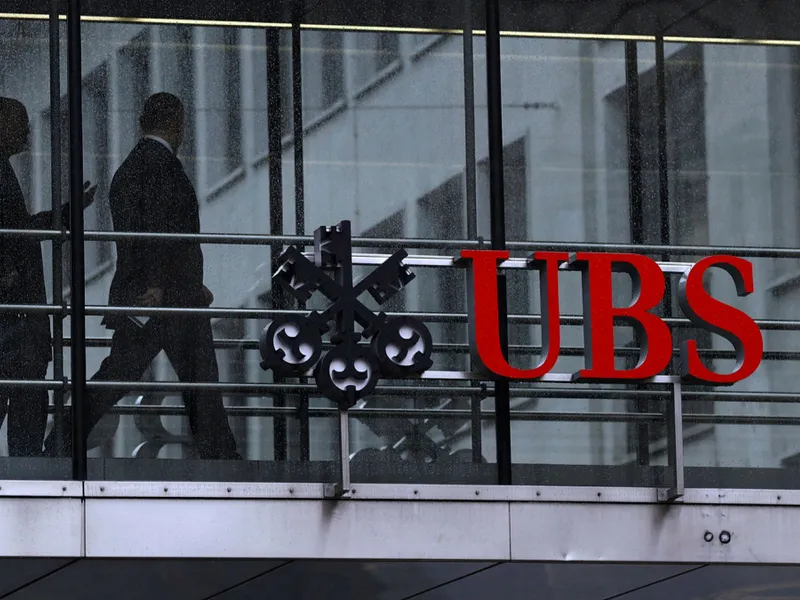 Banca elveţiană UBS, amendată cu doar 1,8 miliarde de euro pentru evaziune fiscală în Franţa. / Foto: ft.com