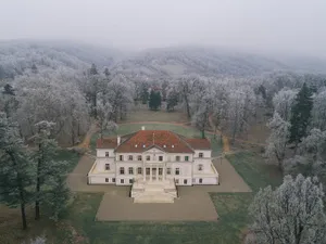 Domeniul Regal de la Săvârşin îşi va deschide porţile pentru vizitatori din luna mai până la sfârşitul lunii octombrie. / Foto: news.ro