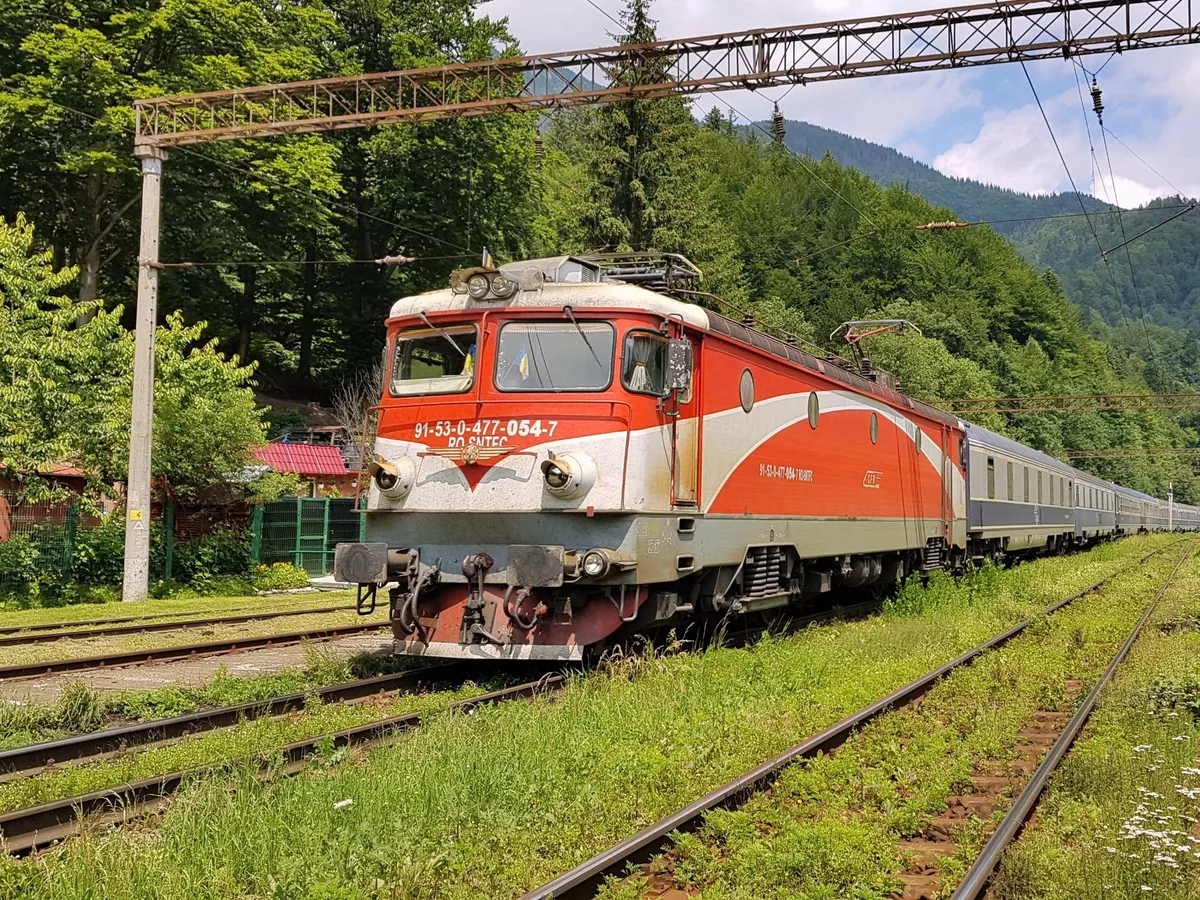 Trenuri CFR - Facebook / CFR Calatori