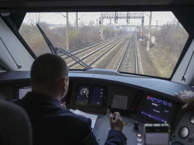 Tren pe ruta Bucureşti - Braşov - Foto: INQUAM PHOTOS/Octav Ganea