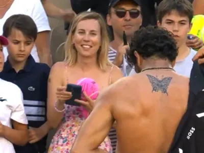 Berrettini s-a dezbrăcat la Roland Garros și o mămică a scos telefonul. Fiul ei a distrus instant momentul
