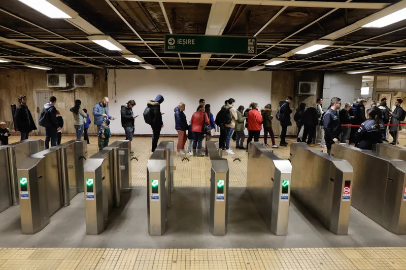 La metrou - Foto: INQUAM PHOTOS / George Călin