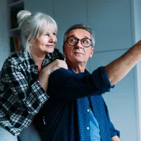 Ce bani ia în plus un pensionar cu pensie între 3.000 - 5000 lei din octombrie? Legea votata - Foto: Freepik.com (rol ilustrativ)