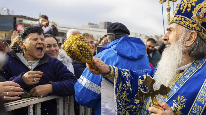 Vasile Bănescu, despre procesul intentat de ÎPS Teodosie: "Am fost calomniat grav, în mod public" - Foto: INQUAM PHOTOS / Costin Dinca