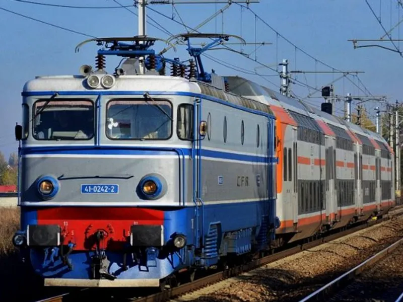 Trenurile CFR aproape stau pe loc din cauza caniculei: restricţii de viteză pe raza a şase regionale. / Foto: playtech.ro