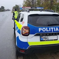 Un român a plecat la muncă în O fată de 16 ani este căutată de polițiști după ce a dispărut. Ar fi fost luată cu forța de un băiat, dar a ajuns în arest. De ce l-au ridicat polițiștii? - Foto: Arhiva / imagine cu caracter ilustrativ