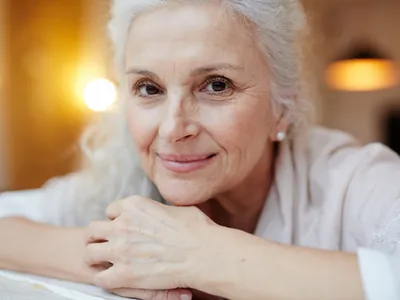 Pensionară la pensie - Foto: Freepik