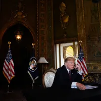 Informaţii despre armele nucleare ale unei ţări străine au fost descoperite în casa lui Trump - FOTO: Profimedia