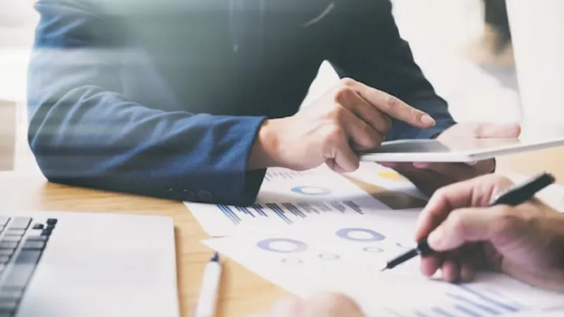 Se fac calcule pentru 2024. Ce se va întâmpla în economia României Foto: Freepik.com - rol ilustrativ