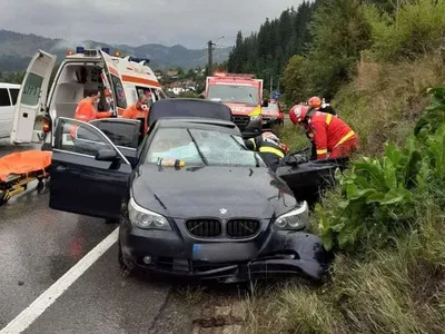 Accident mortal pe DE 58: Un TIR a derapat și a „măturat” de pe drum un BMW condus regulamentar. / Foto: Info Trafic 24, Facebook