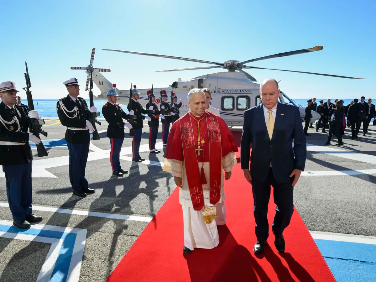 Din Monaco, Papa Leon al XIV-lea denunţă "abisul dintre săraci şi bogaţi"