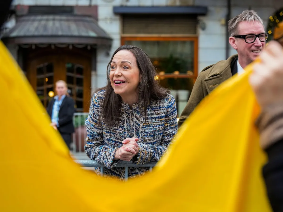 Câștigătoarea Premiului Nobel pentru Pace, María Corina Machado, împreună cu vicepreședintele Comitetului Nobel norvegian, Asle Toje - Foto: Profimedia Images