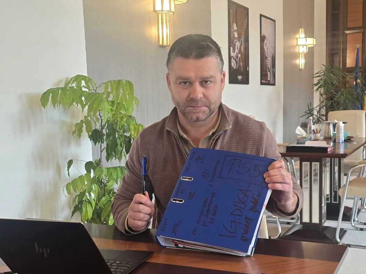 Ciprian Ciucu a semnat autorizația pentru reabilitarea Școlii I.G. Duca, la solicitarea lui Piedone Jr.