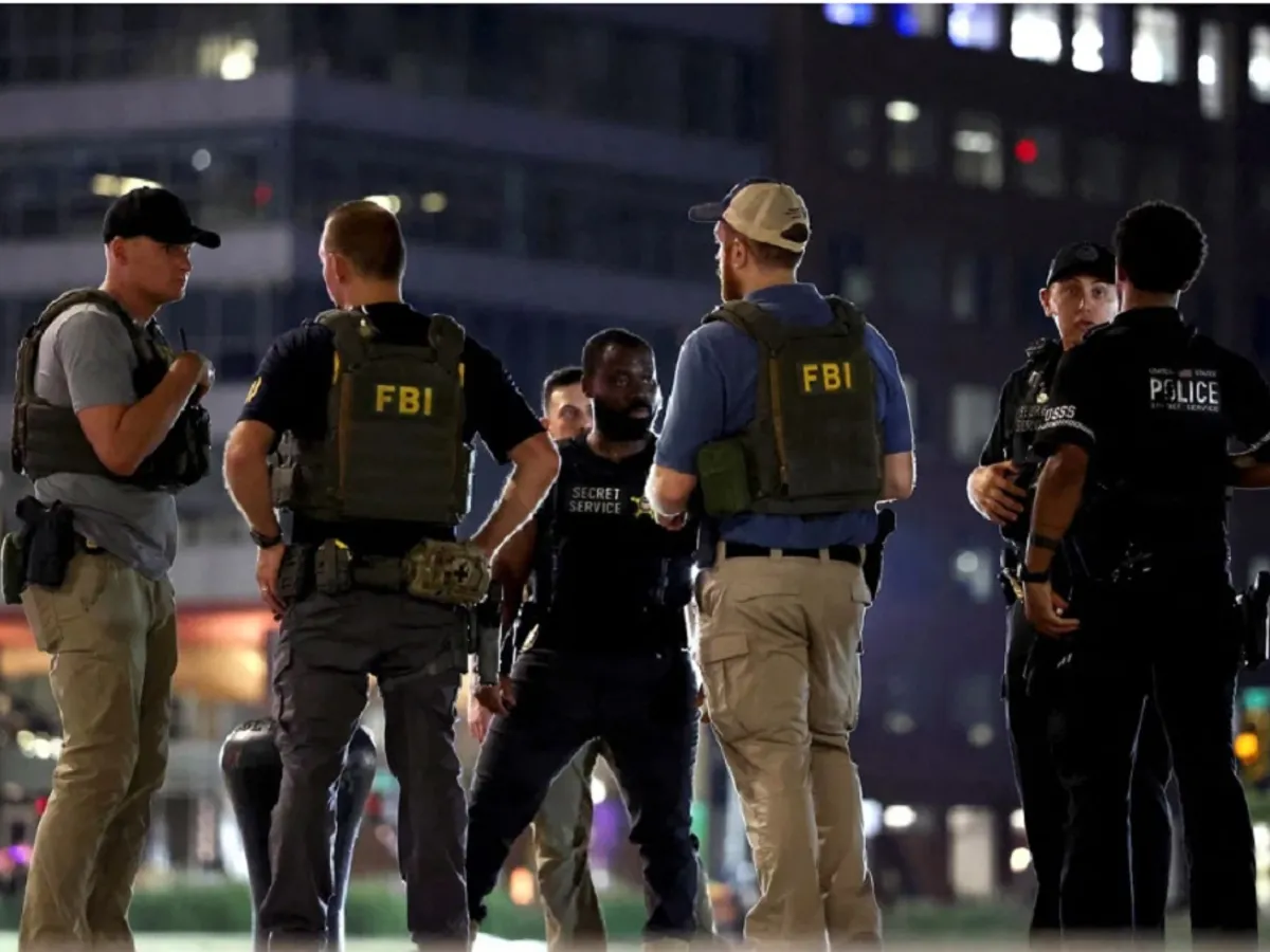 Rețea a spionajului rusesc, destructurată de FBI, SRI. Nicușor Dan: „Rusia continuă războiul hibrid”