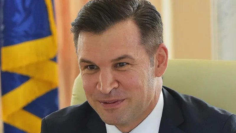 Ionuţ Stroe (PNL), despre transpunerea 1% din cifra de afaceri - Foto: Facebook/Ionut Stroe