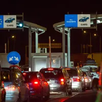 Românii din diaspora au „luat cu asalt” vama Nădlac înainte de Sărbători. Trafic de 5 ori mai mare - Foto: Profimedia images - Caracter ilustrativ