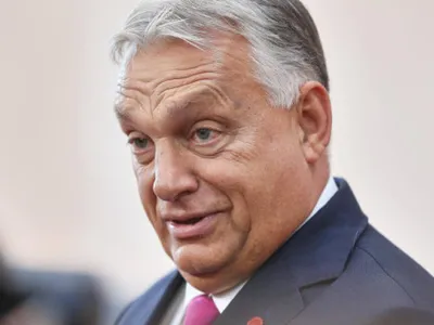 Viktor Orban a petrecut într-un local din Cluj. Liderul maghiar a cântat alături de orchestră