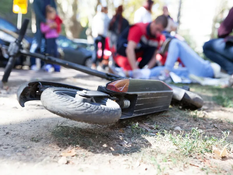 Accident fatal în Teleorman. Un tânăr de 19 ani aflat pe o trotinetă, acroșat mortal de o mașină - Foto: Profimedia images - Caracter ilustrativ