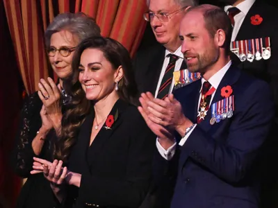 Prințesa Catherine, alături de familia regală britanică la o ceremonie de Ziua Comemorării - Foto: Profimedia Images