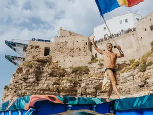 Bronz pentru România, la sărituri de la mare înălţime, la Campionatele Mondiale de Nataţie - Foto: Facebook / Constantin Popovici (Imagine cu rol ilustrativ)
