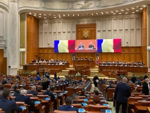 Parlament - Foto: Ziarul Lumina