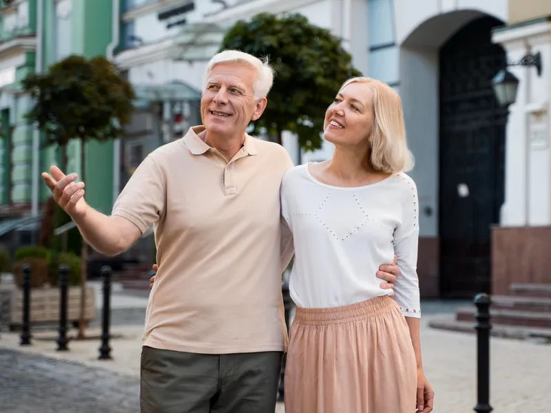 Câți pensionari iau 15.000 lei pensie și ce au muncit? 1.000.000 de pensionari primesc 1281 lei/lună - Foto: Freepik (Imagine cu rol ilustrativ)