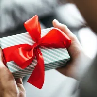 Universitatea de Vest Timișoara organizează o strângere de fonduri pentru copiii cu dizabilități