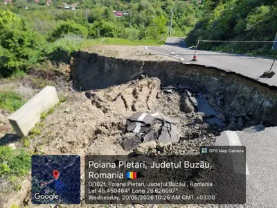 Alunecări de teren şi drumuri afectate în urma ploilor din judeţul Buzău. Mai multe familii, risc de izolare - Foto: News.ro