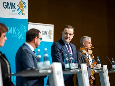 Ministrul Sănătății din Germania anunță că nu este exclus un lockdown chiar și pentru cei vaccinați/FOTO: Facebook/Jens Spahn