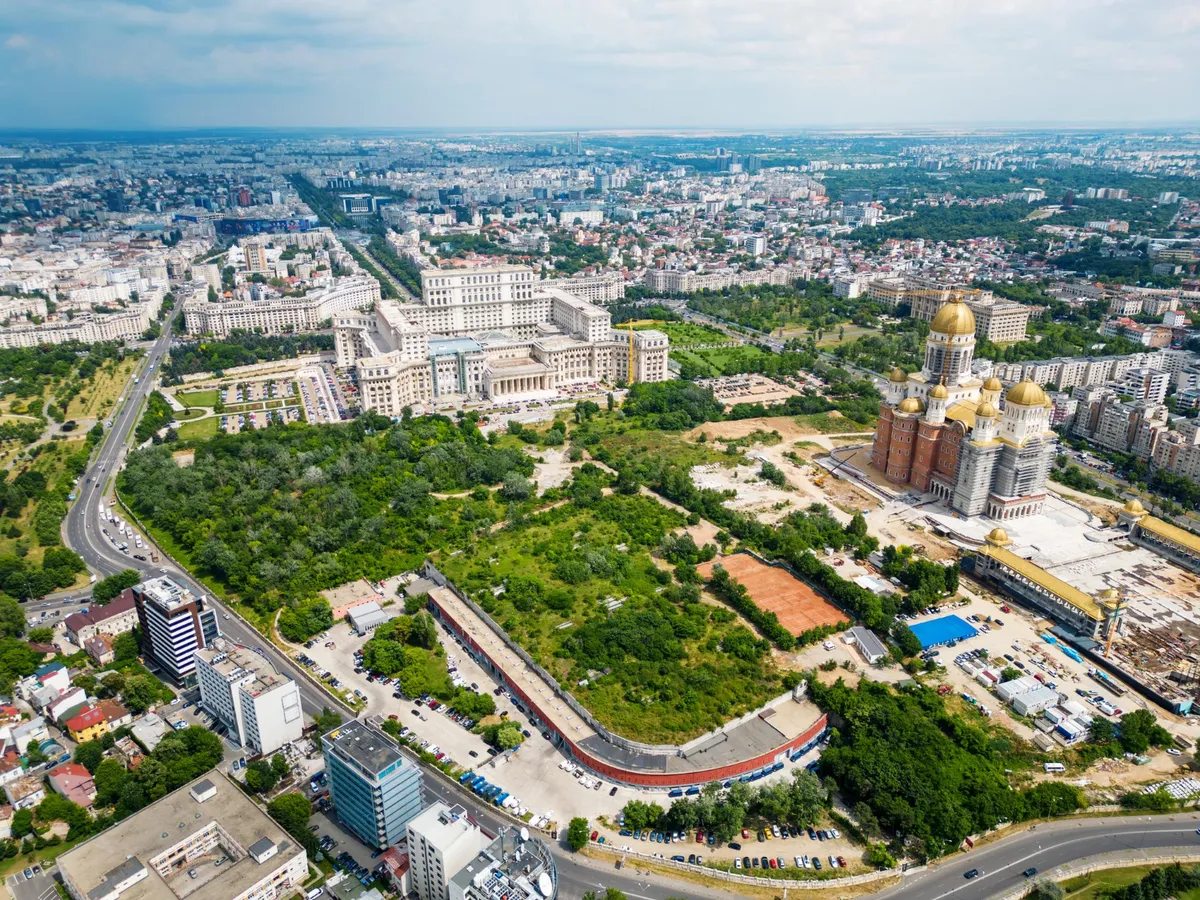 Chirii la RAPPS: PNL dă 1.000€ pentru 20.100 mp în centrul Bucureștiului. PSD - 260€ pentru 5.300 mp