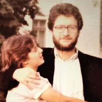 În 1988, Cangeopol se căsătorea și un an mai târziu părăsea România