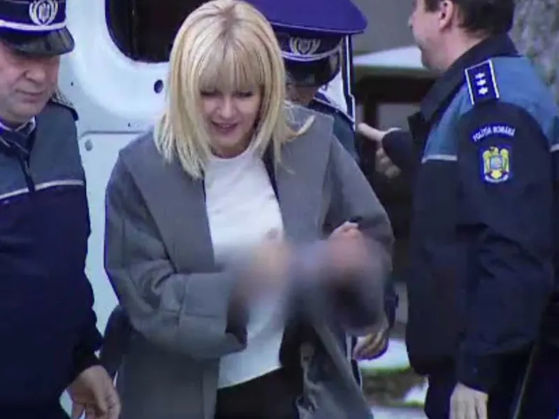 Elena Udrea scapă de 8 luni de închisoare. Tribunalul Prahova i-a redus sentința Foto: Pro TV captură video