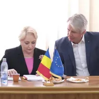 Premierul Dăncilă și ministrul de Finanțe Teodorovici îndatorează Guvernul tot mai mult băncilor Foto: Facebook