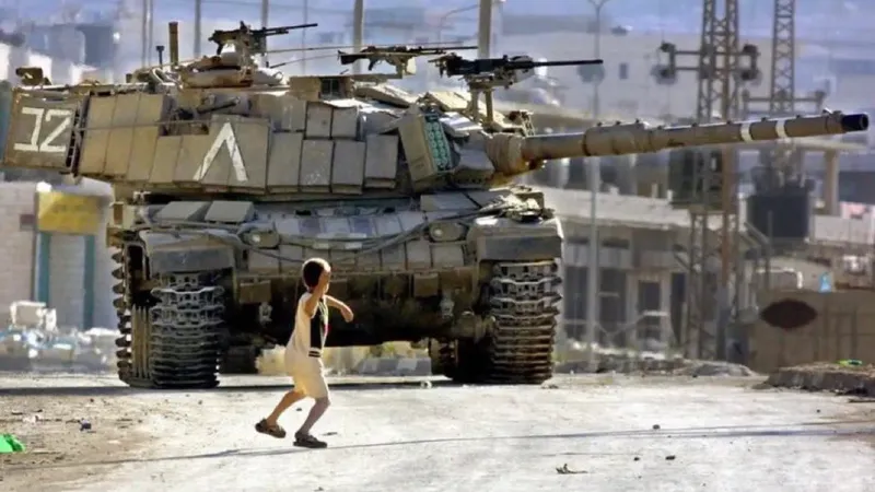 Armata israeliană a încercuit orașul Gaza. Urmează o bătălie sângeroasă în războiul de gerilă urbană - Foto: X/@jacksonhinklle