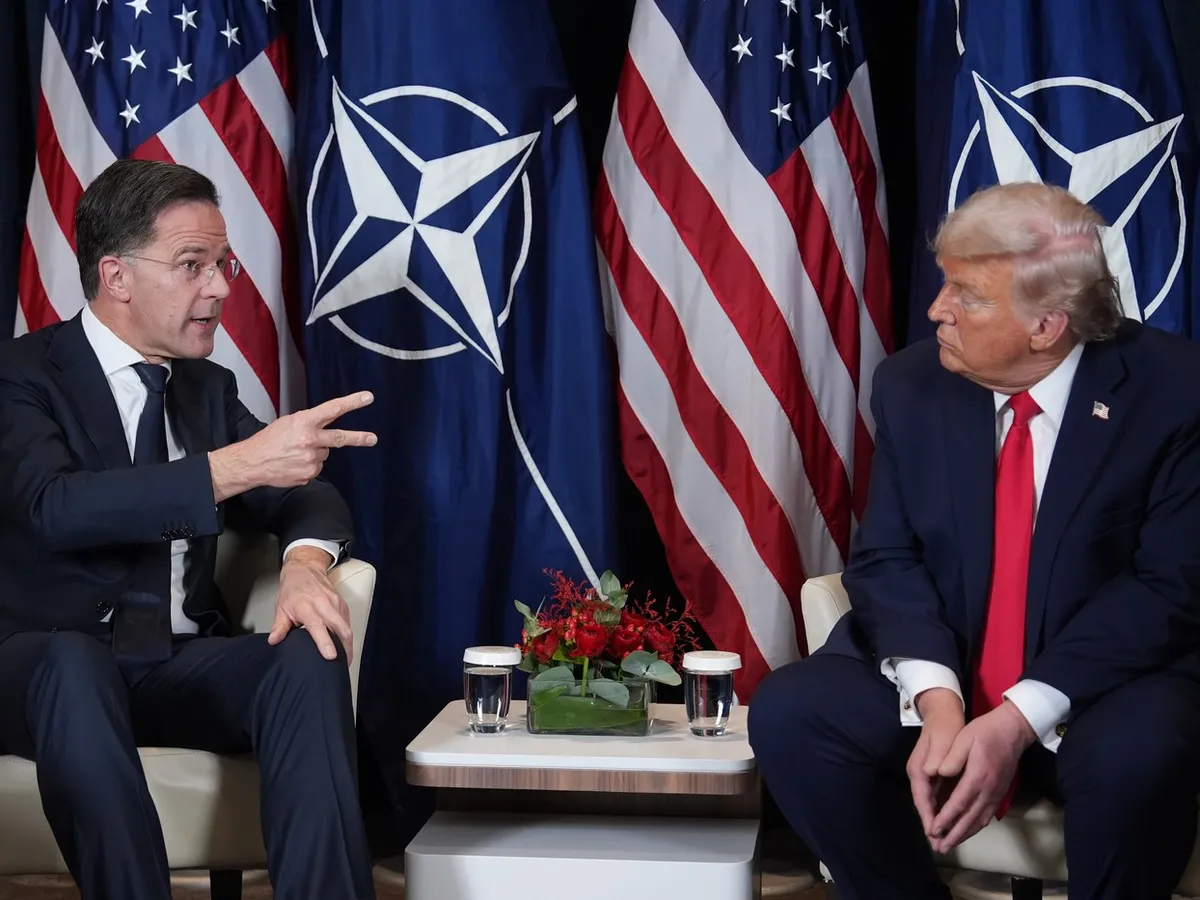 Mark Rutte și Donald Trump - Foto: Profimedia images