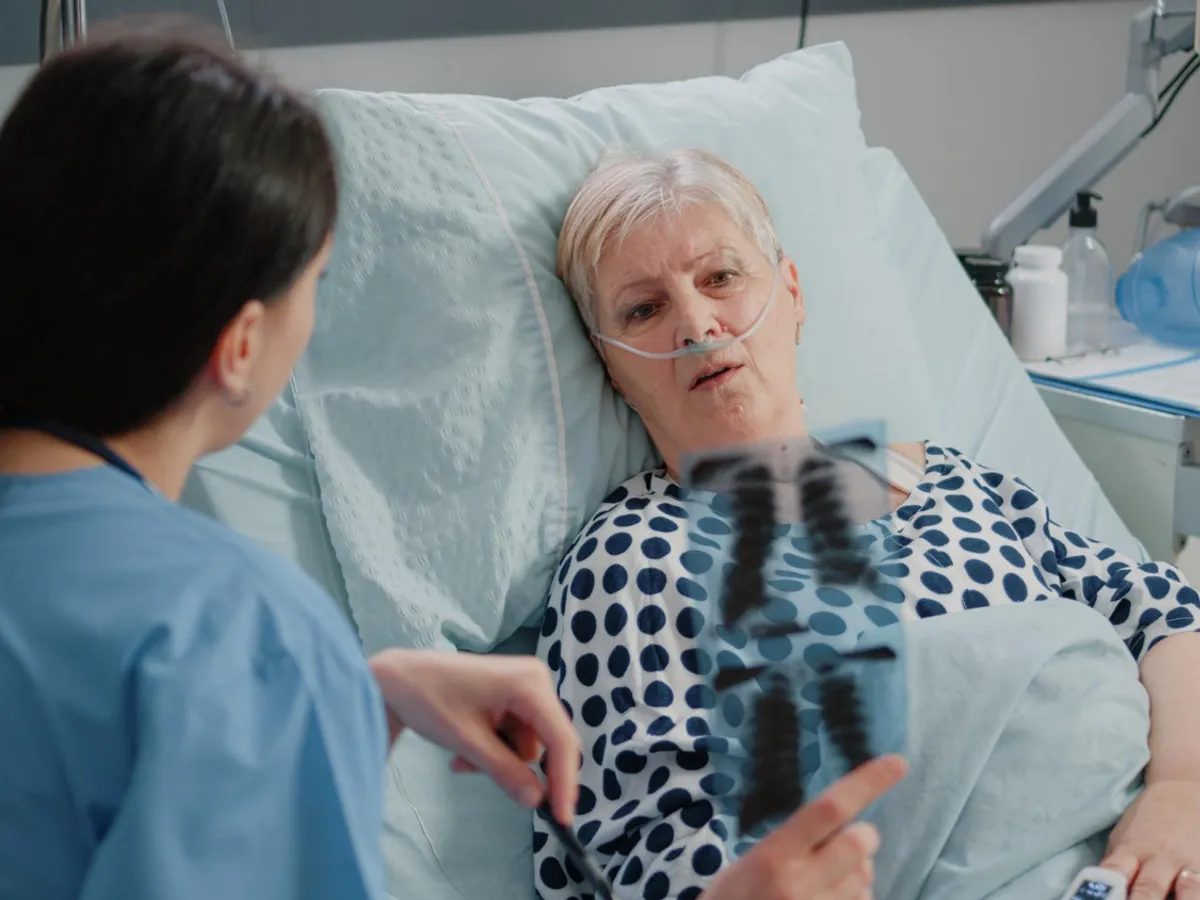 Pacient în spital - Foto: Freepik