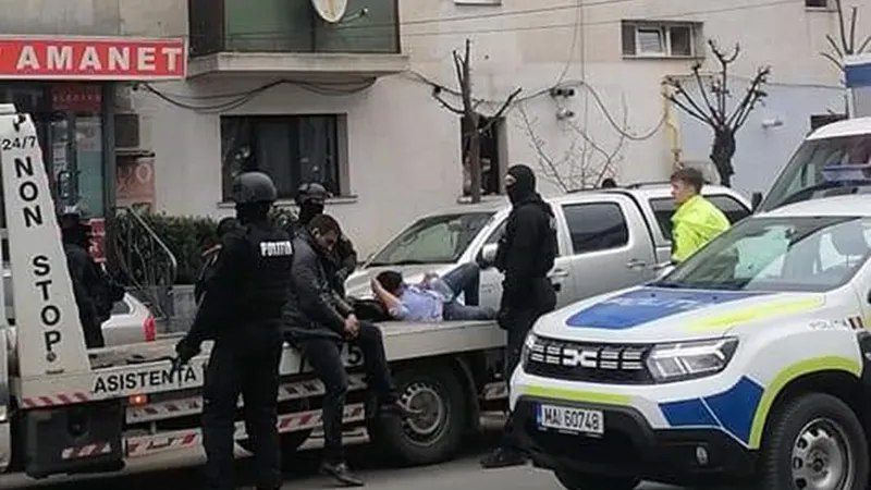 Bătaie cu ciocane și topoare după o șicanare în trafic. Poliția a intervenit Foto: infobt.ro