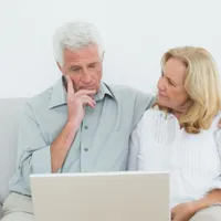 Care pensionari pierd pensie pe aprilie și bonusul de 400 lei? Ce sunt obligați să facă în 7 zile? - Foto: Freepik