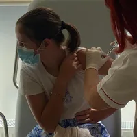 Rata de vaccinare în rândul copiilor de 12-18 ani este „insuficientă”, spune Valeriu Gheorghiță. FOTO: RoVaccinare/Facebook