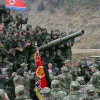 8.000 soldați nord-coreeni intră în război de partea Rusiei în weekend. SUA consultări și cu România - Foto: Profimedia Images