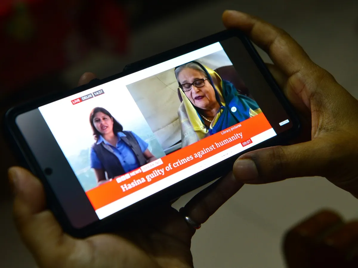 Fosta premieră din Bangladesh, Sheikh Hasina, condamnată la moarte pentru reprimarea protestelor din 2024