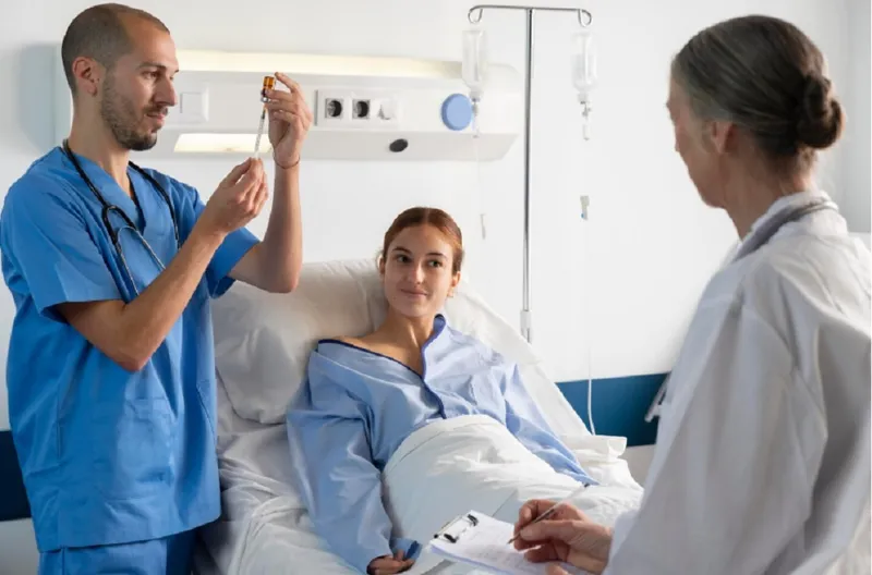 pacientă la spital - Foto: freepik (rol ilustrativ)