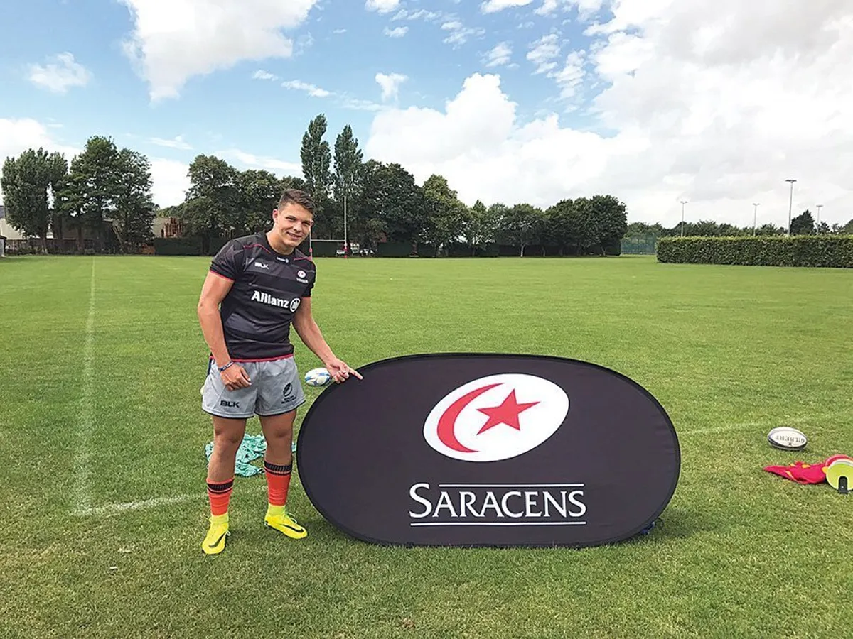 Petre a fost singurul junior român care a participat la un stagiu de pregătire organizat de celebra echipă engleză Saracens