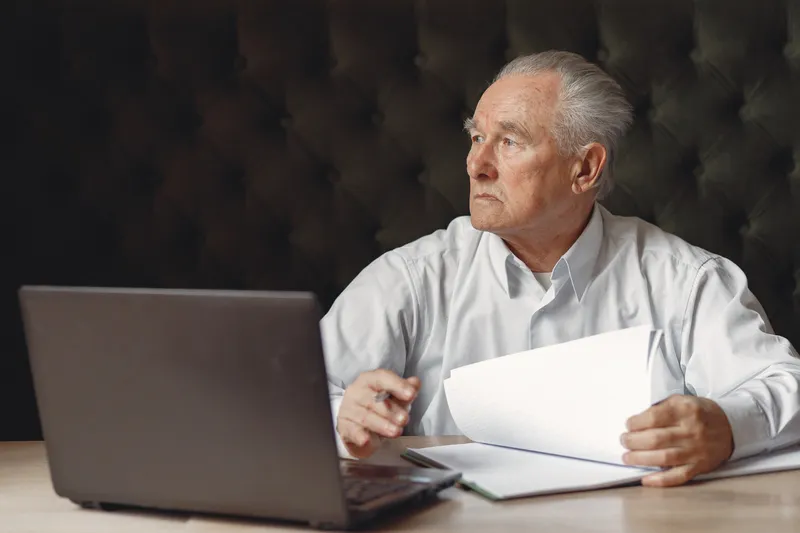 Pensionar - Foto: Magnific (Imagine cu rol ilustrativ)