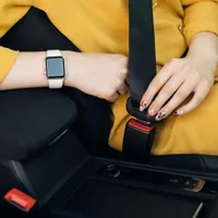Amendă mare dacă pasagerii nu poartă centură de siguranță pe bacheta din spate. Există și excepții - Foto: Freepik