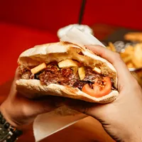 Germanii îi cer lui Olaf Scholz să plafoneze prețul la kebab - Foto: Freepik.com -(rol ilustrativ)
