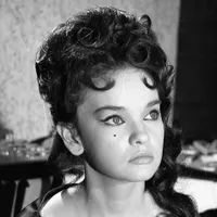 Margareta Pâslaru, de la fuga în SUA, blamată de mulți, cu câțiva $, la casă de milioane în New York - Foto: Studiourile Buftea(imagine cu caracter ilustrativ)