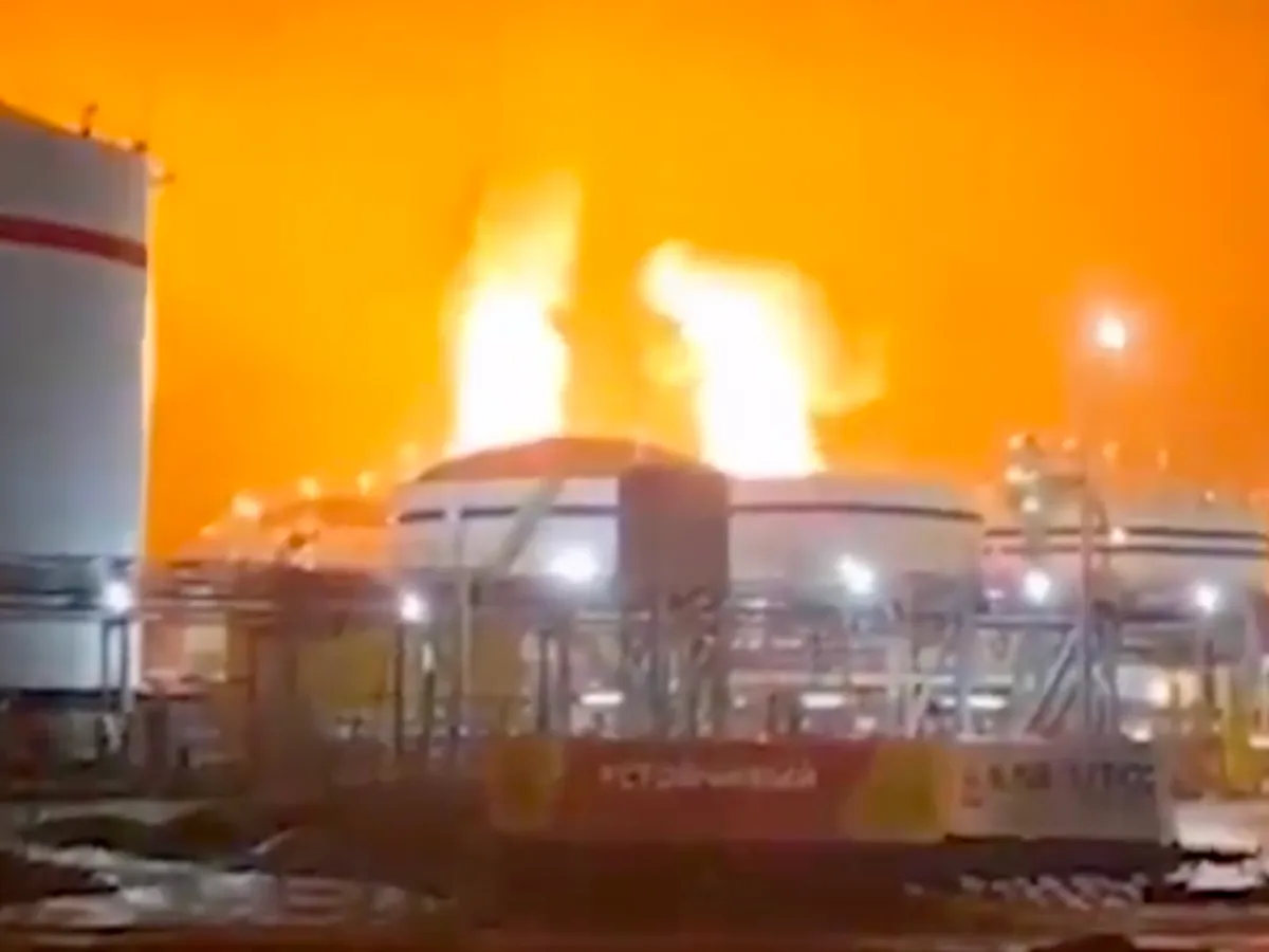 VIDEO Dronele ucrainene fac prăpăd în Rusia. Portul Ust-Luga din Leningrad, pentru a treia oară într-o lună